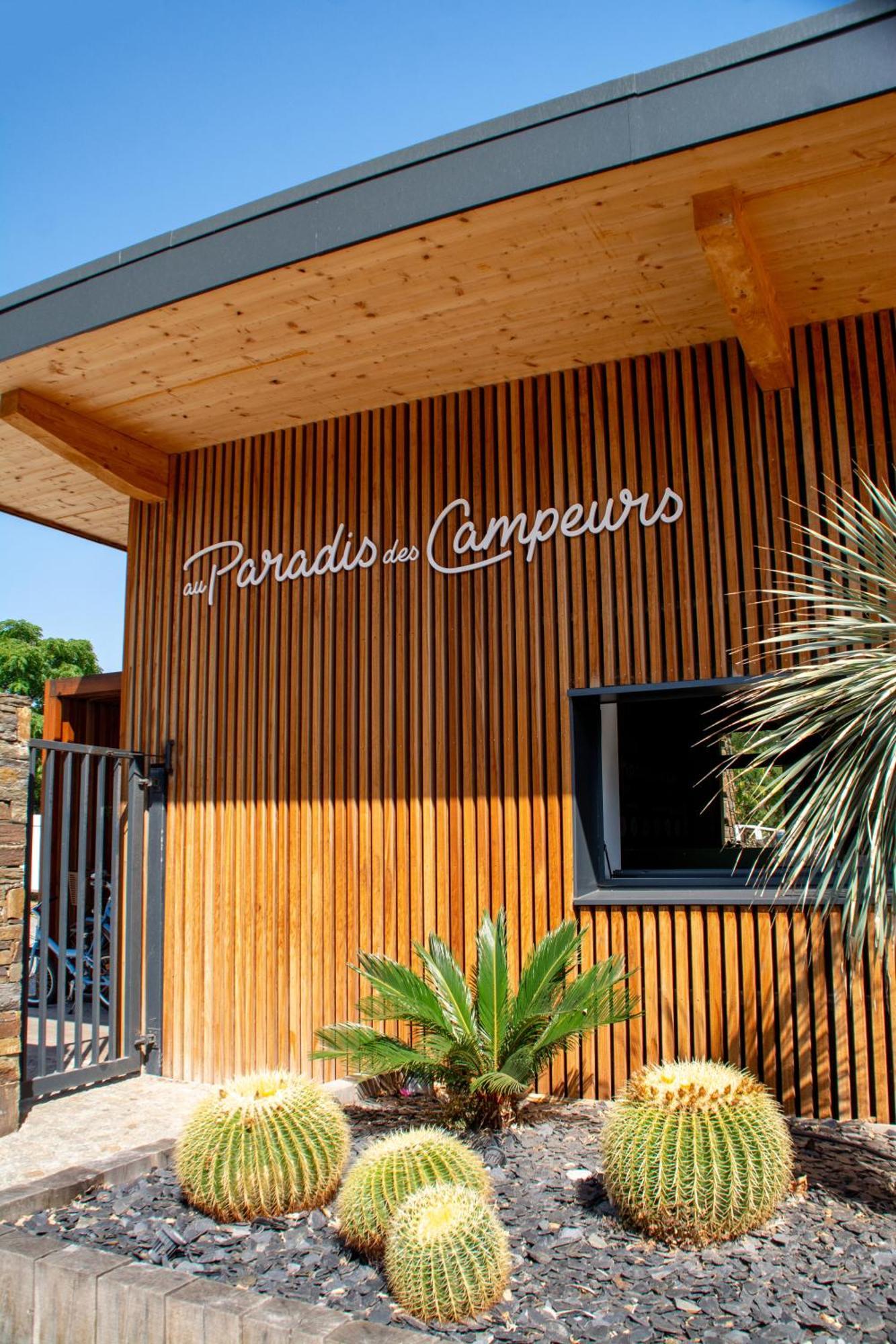 Au Paradis Des Campeurs Campeggio 4*